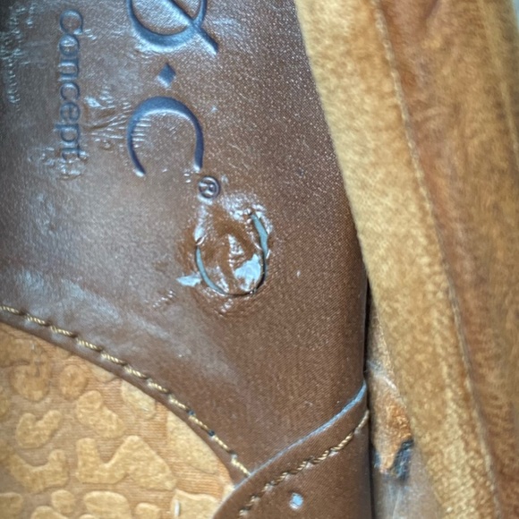 B.O.C ankle booties distressed brown leather size 10 - Picture 9 of 12